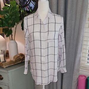Banana Republic White and Black Plaid Shirt